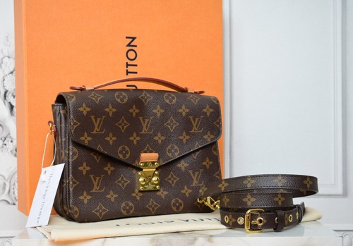 Louis vuitton pochette - vuitton,