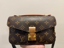 Louis Vuitton Pochette Métis