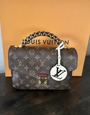 Louis Vuitton Pochette Metis